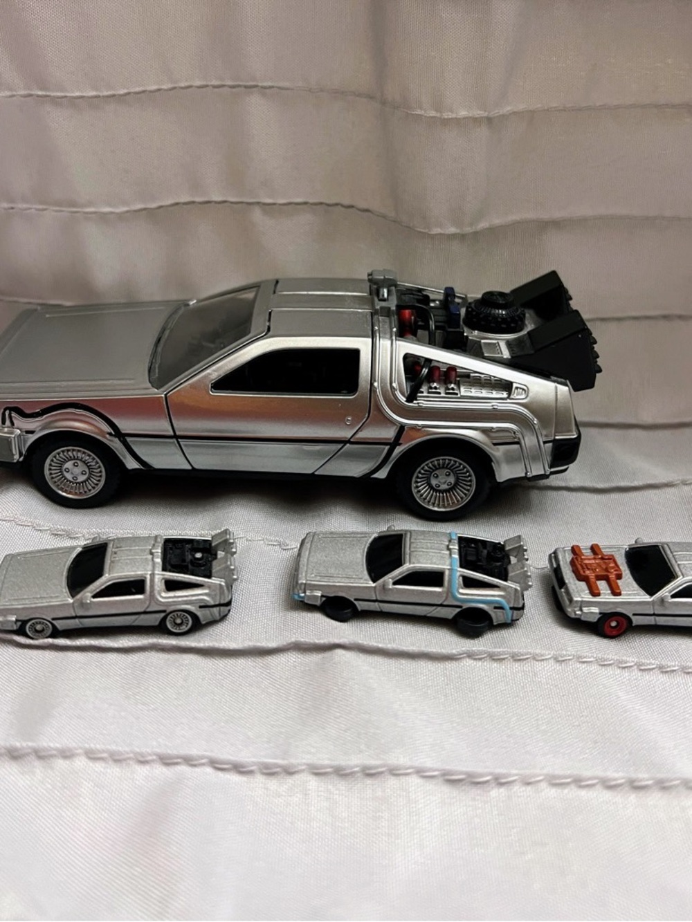 Jada Toys Nano- Back to the Future Time Machine 3-Pack  & Jada Delorean Lot Of 4